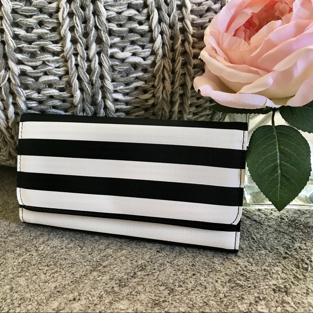 New KUT Black & White Striped Wallet